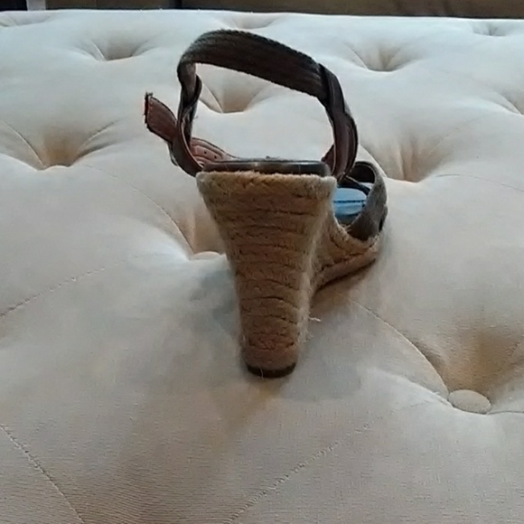 Banana Republic wedge sandal - Picture 4 of 5